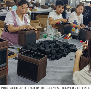 Bán Sỉ Hộp Đựng Đồng Hồ Con Quay Hồi Chuyển Tự Động Bằng Gỗ Óc Chó Sang Trọng An Toàn Bằng Gỗ Hộp Đựng Đồng Hồ Xoay Với Đèn Xanh Dương - Product Image 5