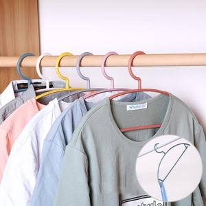 Нескользящая вешалка для одежды, пластиковая вешалка для взрослых и детей, широкая плечевая полукруглая вешалка для одежды - Product Image 2