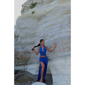 Costume jupe en satin bleu marine avec décoration boutonnée - Product Image 3