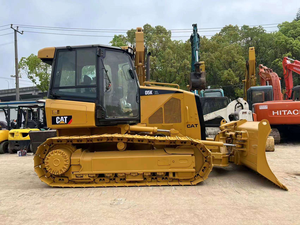 รถดันดิน CAT D5K รุ่นใหม่มาแรง เครื่องจักรก่อสร้างมือสองขนาดเล็ก รถตีนตะขาบ บูลโดเซอร์ พร้อมมอเตอร์ เกียร์ ปั๊ม 72KW มีสินค้าในสต็อก - Product Image 2