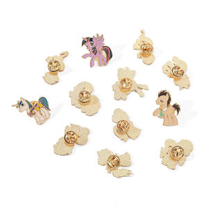Insigne de broche en métal gravé plaqué bronze poney personnage de dessin animé Anime <span class=keywords><strong>TV</strong></span> et film pour anniversaire - Product Image 4