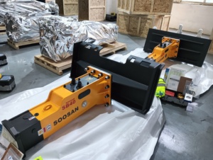 For SB40 Skid Steer Hydraulic Breaker 68mm Chisel Diameter 4.0-7.0 Ton Construction Mining Main Body 1 Year Warranty New - Product Image 3