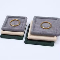 Plateau de présentation de bijoux rectangulaire en bois, recouvert de velours, avec logo personnalisé gravé au laser, sans quantité minimale de commande, gris, en stock