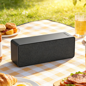 مكبر صوت F2 جديد بقوة 10 واط وبطارية 2000 مللي أمبير، لاسلكي 5.2 مع صوت جهير، محمول وصغير الحجم، مع راديو FM ومنفذ USB وخاصية التحدث دون استخدام اليدين، مناسب للمسرح المنزلي والاستخدام الخارجي - Product Image 3