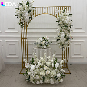 LEDA - Camino de Mesa de Flores Blancas Artificiales para Decoración de Eventos y Fiestas Modernas, Fondo Floral Artificial para Bodas - Product Image 1