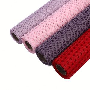 Rouleau de filet ajouré de style arrondi 60cm*4.5m pour emballage de bouquets de fleurs, idéal pour les fleuristes - Product Image 1