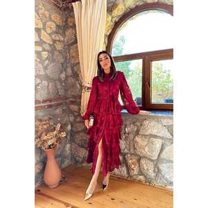 Robe de soirée vintage bordeaux en organza superposé, taille empire, col montant, coupe trapèze, avec détails transparents - Product Image 5