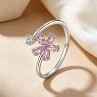 Anillo Abierto Glowluxe con Flor de Cerezo y Zirconia Rosa, Plata de Ley 925 Pulida, Joyería Moderna y Elegante