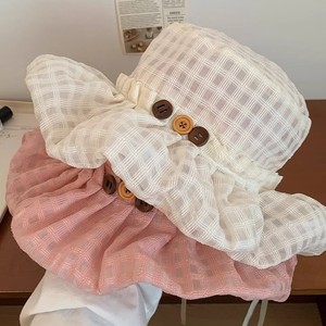 Sombrero de pescador estilo coreano a cuadros con botones y borde plisado para mujer, transpirable, con protección solar, de ala ancha, para primavera y verano. - Product Image 3