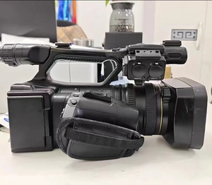 Caméra professionnelle HXR-NX5C HD 1080p avec zoom optique 20x - Product Image 2