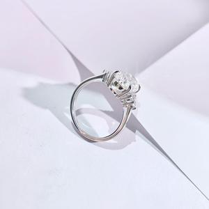 S925 Tinh Khiết Bạc Bạch Kim Mạ 4.5 Carat 8*12 Hình Bầu Dục Trứng Hình Dạng D Màu Moissanite Phụ Nữ Của Engagement Ring Cổ Điển Hot-Bán - Product Image 4
