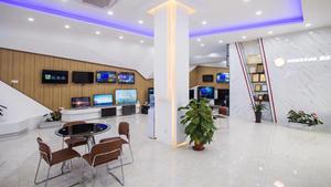 Téléviseur QLED 8K 75 pouces 85 pouces 98 pouces Ultra HD Smart TV avec IA, technologie Quantum Dot et fréquence de rafraîchissement de 120 Hz - Product Image 6