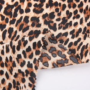 100% Polyester Mô Hình Động Vật In Ruffled Raso Vải Satin Trọng Lượng Nhẹ Dệt Zebra In Kỹ Thuật Số Trên Vải - Product Image 1