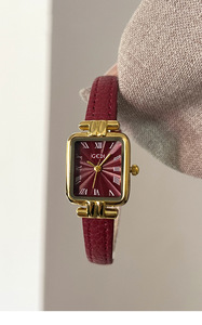 Reloj de Pulsera de Cuarzo Elegante para Mujer, Estilo Vintage, Dorado, Rectangular, con Correa de Cuero Marrón, Esfera con Diseño de Rayos de Sol y Números Romanos - Product Image 5