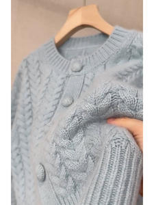 Nuovo <span class=keywords><strong>Cardigan</strong></span> blu <span class=keywords><strong>a</strong></span> <span class=keywords><strong>trecce</strong></span> in stile morbido autunno e inverno: un capispalla morbido e morbido con Top maglione lavorato <span class=keywords><strong>a</strong></span> maglia resistente - Product Image 3