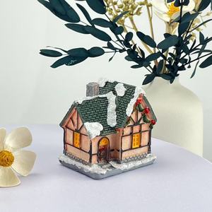 Décorations de Noël faites à la main, petite maison en résine, micro-paysage, cadeau de Noël, petite maison en résine, décoration de Noël - Product Image 3
