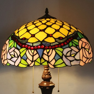 Lámpara de Pie Tradicional de Lujo LongHuiJing de 16 Pulgadas con Diseño de Flor de Peonía, Hecha a Mano con Vidrio Multicolor para Sala de Estar - Product Image 3