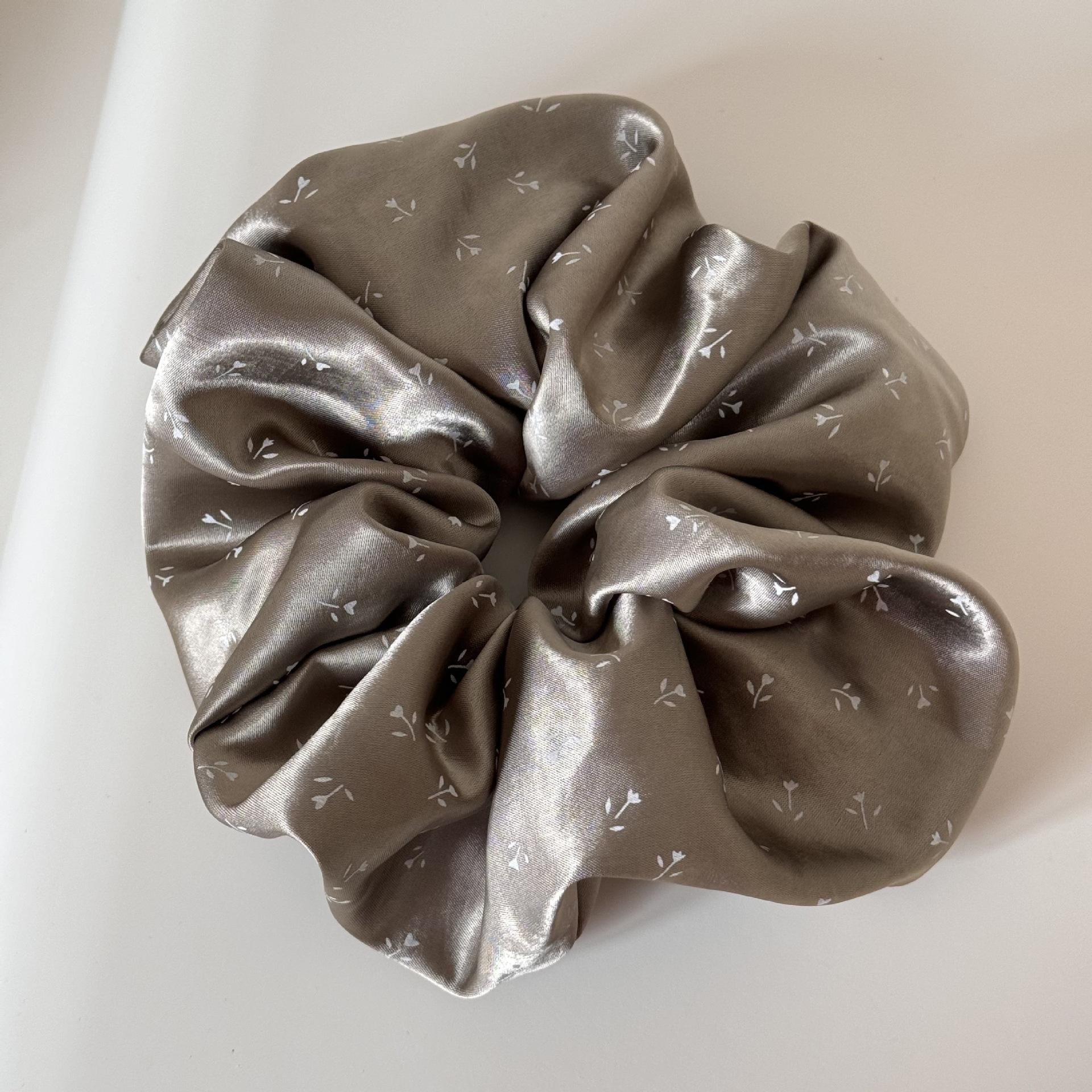 Bague à cheveux fleurie couleur curry