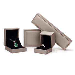Custom Logo Pu Jewelry Gift Box for High End Diamond Jewelry Store Portable Storage Solution - Product Image 4