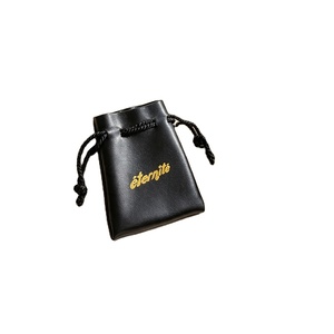 Sac à cordon en cuir synthétique réutilisable, pochette à bijoux en similicuir - Product Image 1