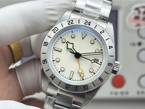 นาฬิกาข้อมืออัตโนมัติสำหรับผู้ชาย กันน้ำลึก 200 เมตร นาฬิกาหรูหราพร้อมงานฝีมือระดับไฮเอนด์ - Product Image 2