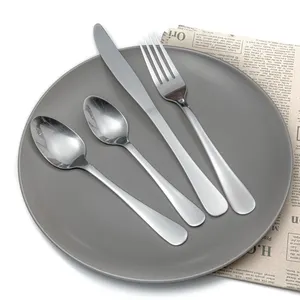 光滑易清洁餐具餐厅银器勺子叉套不锈钢银餐具餐具套装