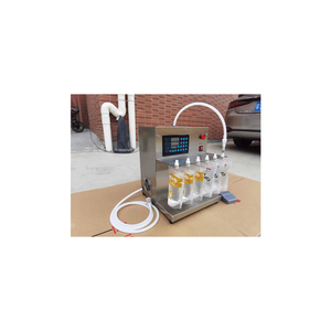 Petite machine de remplissage semi-automatique pour sachets et pochettes de jus liquide avec buse d'aspiration - Product Image 1