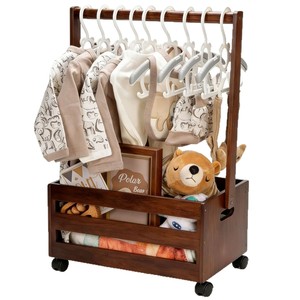 Estante de madera para guardar ropa de bebé con perchas y organizador de juguetes para ropa y accesorios de niños de 0 a 12 meses - Product Image 2