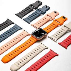 EASILIFE vente en gros en usine montre iwatch de montre de luxe en caoutchouc fluoré FKM bracelet pour <span class=keywords><strong>Apple</strong></span> <span class=keywords><strong>Watch</strong></span> SE Ultra 38mm 42mm - Product Image 1