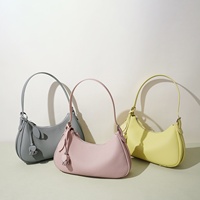 Nouveau Sac à Bandoulière Croissant de Luxe pour Femme en Cuir Véritable, Sac à Main Élégant de Créateur avec Fermeture Éclair, Vente en Gros