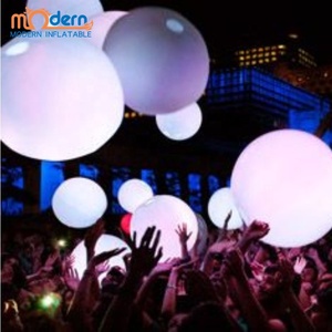 ลูกบอลพีวีซีเป่าลม LED สำหรับงานคอนเสิร์ต พร้อมพัดลมในตัว ลูกบอลแบบอินเทอร์แอคทีฟสำหรับเชื่อมสัมผัสกับผู้ชม (ขนาด 60/80 ซม. ปรับแต่งได้) - Product Image 2