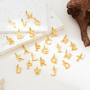 INS aksesori perhiasan berlapis PVD emas 14K, baja tahan karat sederhana, 10mm huruf alfabet awal - Product Image 2