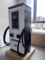 Stazione di ricarica rapida DC OCPP 2.0 per veicoli elettrici 60kW 120kW 240kW, caricatore commerciale per auto elettriche con CCS1 CCS2 CHAdeMO GBT per parcheggi pubblici
