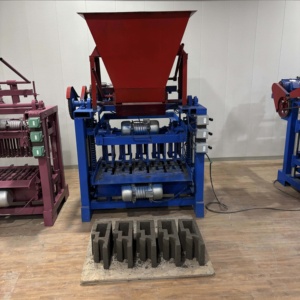 Máquina Multiusos 4-35 para Fabricación de Ladrillos, Máquina para Hacer Bloques con Gran Éxito de Ventas en los Emiratos Árabes Unidos - Product Image 2