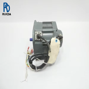 Moteur Servo AC USADED13YR21 USADED-13YR21 USADED pour Systèmes d'Automatisation Industrielle, Pièces de Moteur Servo Haute Performance et Précision - Product Image 1