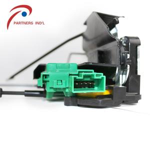 Aktuator kunci pintu untuk <span class=keywords><strong>Hyundai</strong></span> Accent 12-17 Model 813101R030 Model - Product Image 5