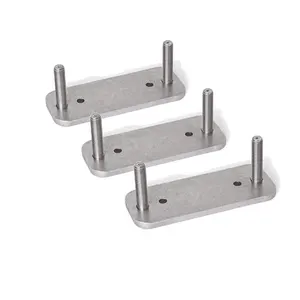 带螺纹螺柱的定制弯曲焊接不锈钢薄板制造安装板