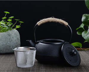 <strong>Cast</strong> <strong>Iron</strong> Teapot <strong>Tea</strong> Kettle <strong>Pot</strong> with Stainless Steel Infuser for Stovetop Safe Coated 600ml - Product Image 4