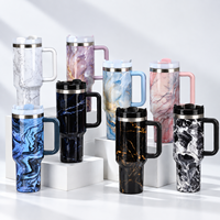 Mug de voyage isotherme en acier inoxydable effet marbre 40 oz avec poignée et couvercle à paille rabattable, double paroi sous vide, idéal pour la promotion de votre logo