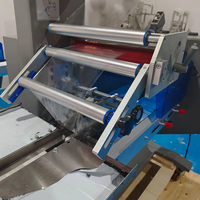 Machine d'emballage automatique pour croissants, mini-gâteaux, boulangerie, emballage alimentaire, machine d'emballage en flux, machine d'emballage en forme de coussin, 450