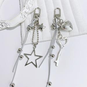 Llaveros de Metal Plateado con Forma de Estrella 2026, Accesorios de Aleación, Colgantes en Forma de Corazón para Teléfono Celular, Llaveros de Seguridad Antipérdida - Product Image 3