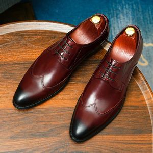 Chaussures habillées décontractées pour hommes en cuir véritable, style tendance 2026, gravées, respirantes - Product Image 2