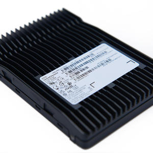 SSD NVMe Gen4 x4 haute performance MTFDKCC1T9TFR 7450 PRO 1,92 To, haute vitesse, faible latence, U.3 pour serveur et centre de données - Product Image 2