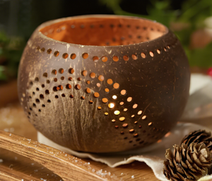 Bougeoir léger en coquille de noix de coco fabriqué à la main et de haute qualité pour votre maison, votre fête, vos cadeaux de vacances - Product Image 1