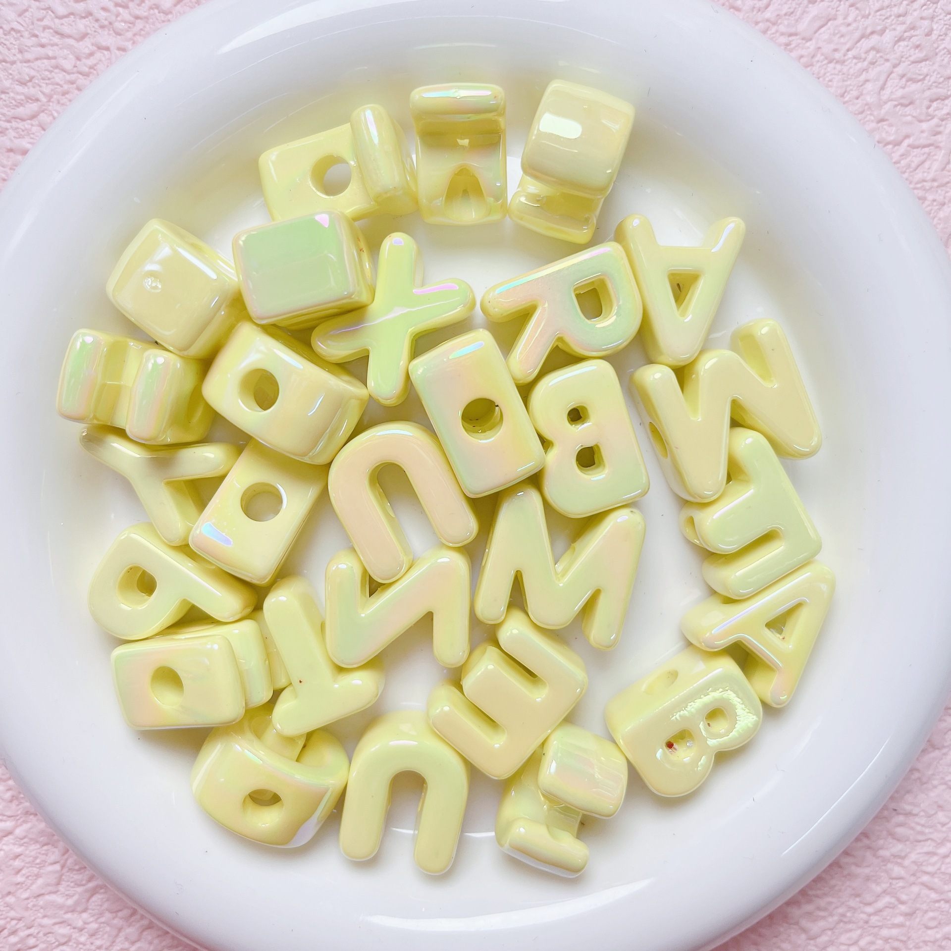 สีเหลือง