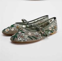 Chaussures de ballet en maille à bride unique pour femmes, nouvelle conception avec des chaussures rondes et douces pour femmes
