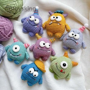 Portachiavi Mostro all'Uncinetto Fatto a Mano - Simpatico Mini Peluche, Regalo Unico <span class=keywords><strong>per</strong></span> Bambini, Decorazione <span class=keywords><strong>per</strong></span> Borse e Cosplay - Product Image 1