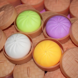 ลูกบอลคลายเครียด ของเล่นยางรูปซาลาเปาสำหรับเยาวชน บรรจุกล่อง 2 หยวน ร้านขายของชำ - Product Image 1