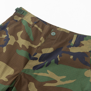 Completo da combattimento e da caccia in giacca e pantaloni rinforzati con mimetica nella giungla Set tattico per ambienti difficili - Product Image 5