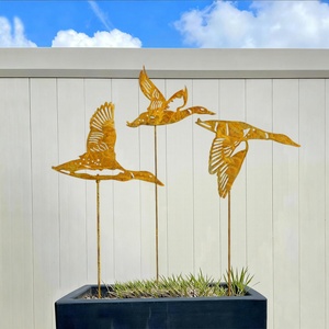 Decoración de Jardín Personalizada Negra, Adornos Creativos para Exteriores, Adornos de Animales con Tornillos, Letreros Metálicos para Césped, Estacas de Jardín, Planta Artificial - Product Image 3